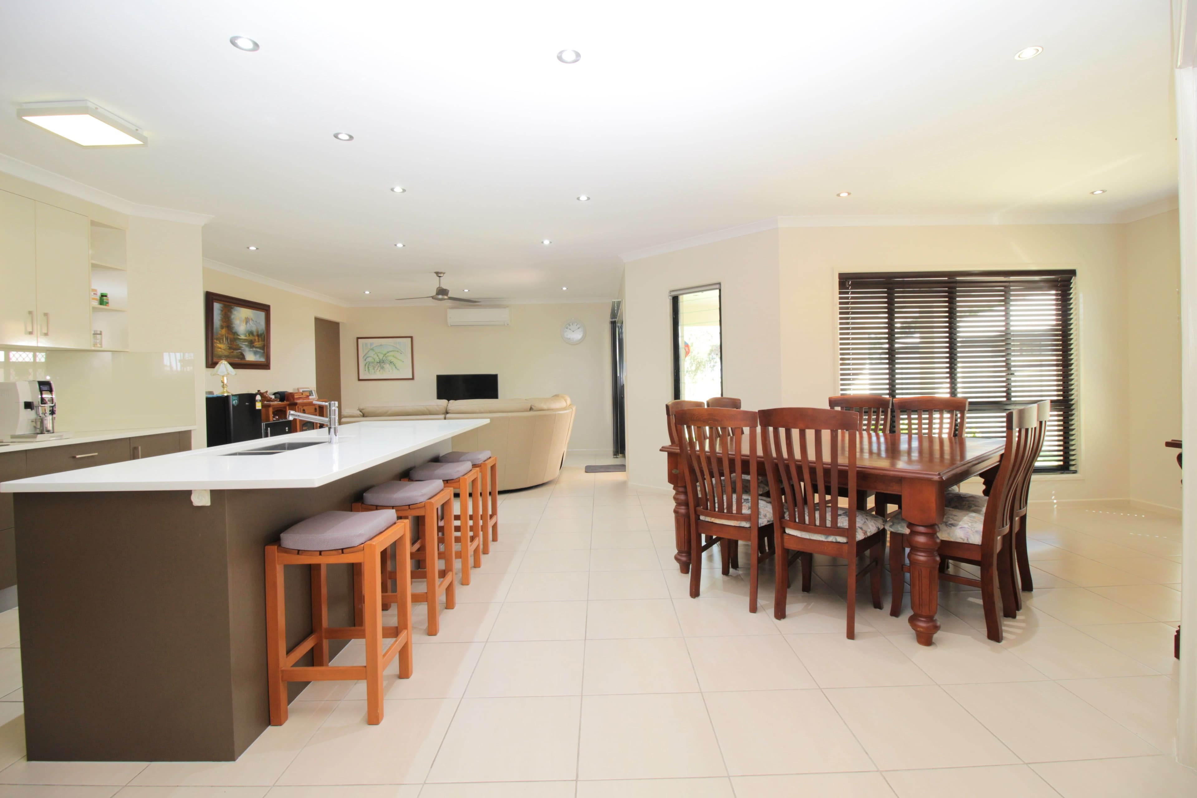 44 Wright Street, Emerald QLD 4720, Emerald - Thumbnail 4
