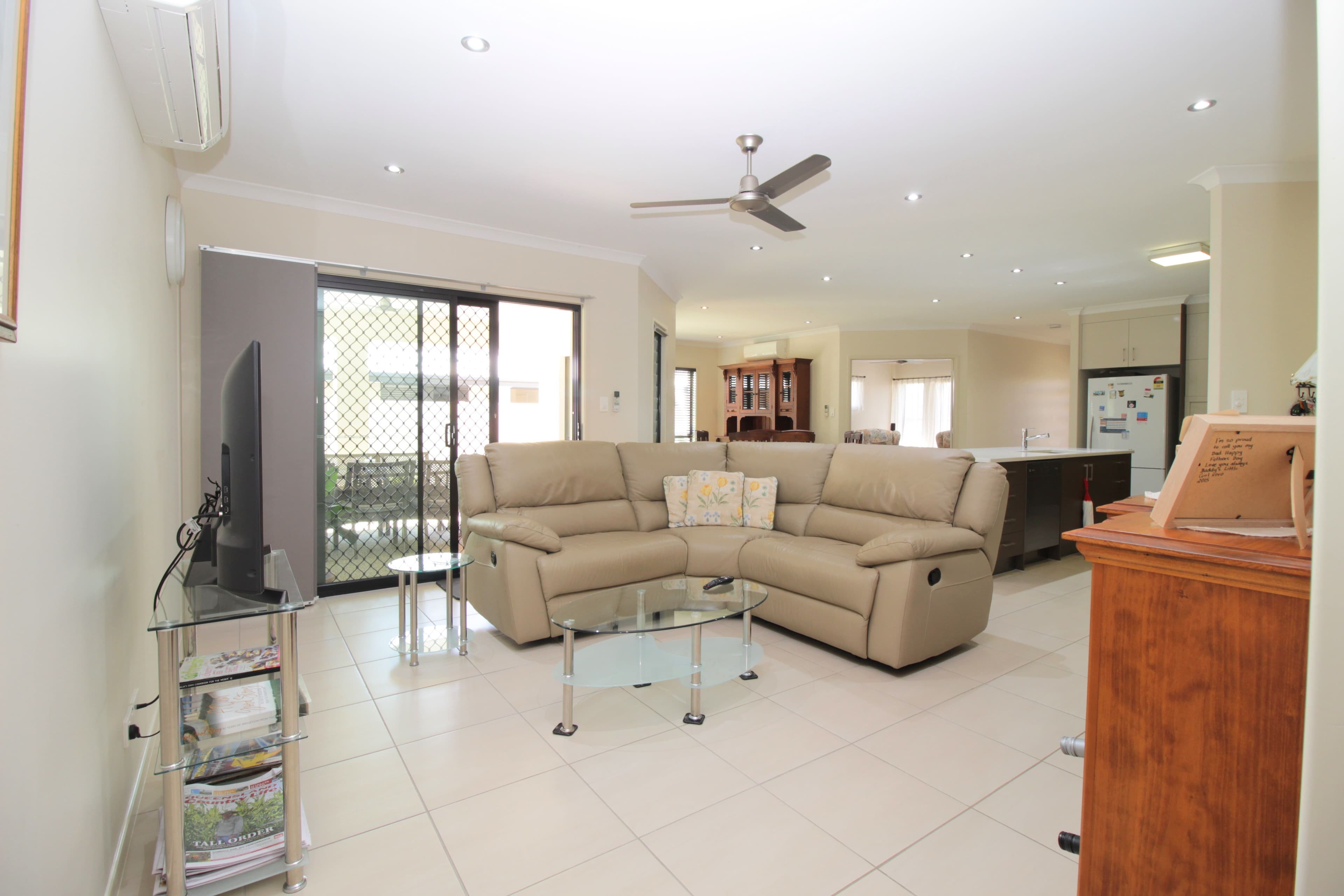 44 Wright Street, Emerald QLD 4720, Emerald - Thumbnail 5
