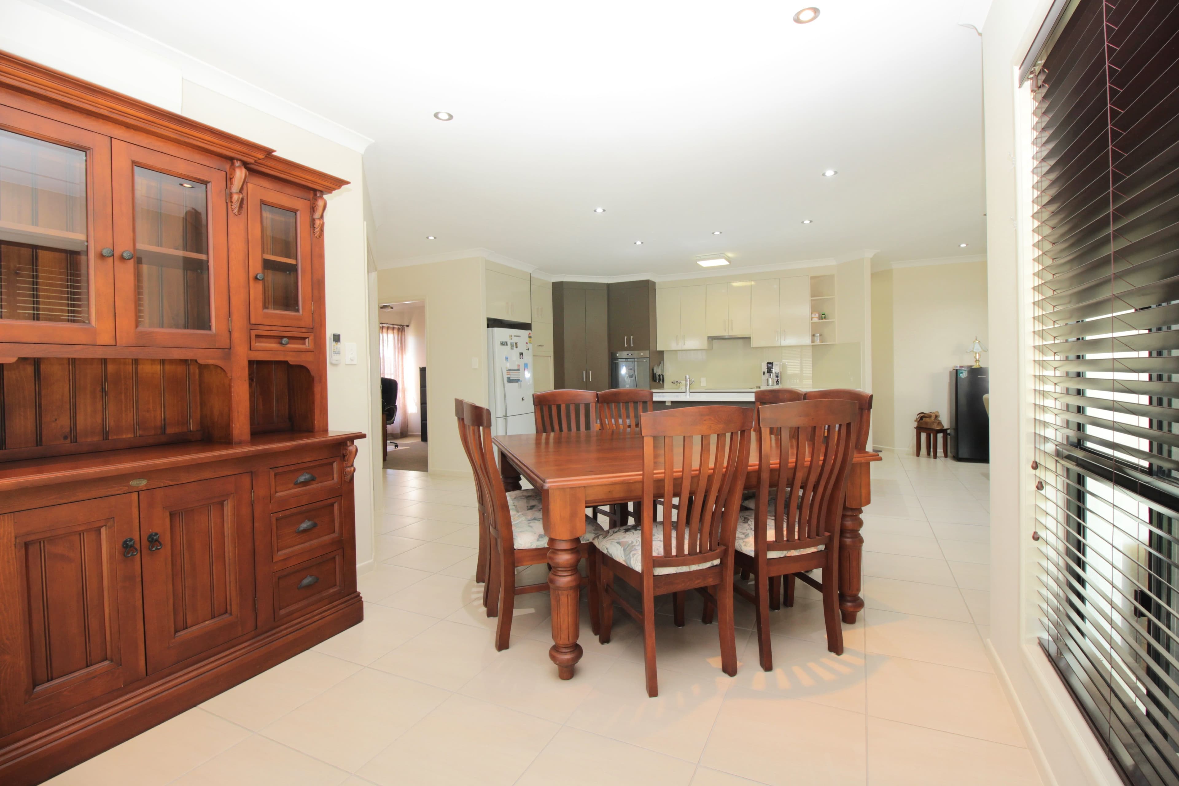 44 Wright Street, Emerald QLD 4720, Emerald - Thumbnail 6