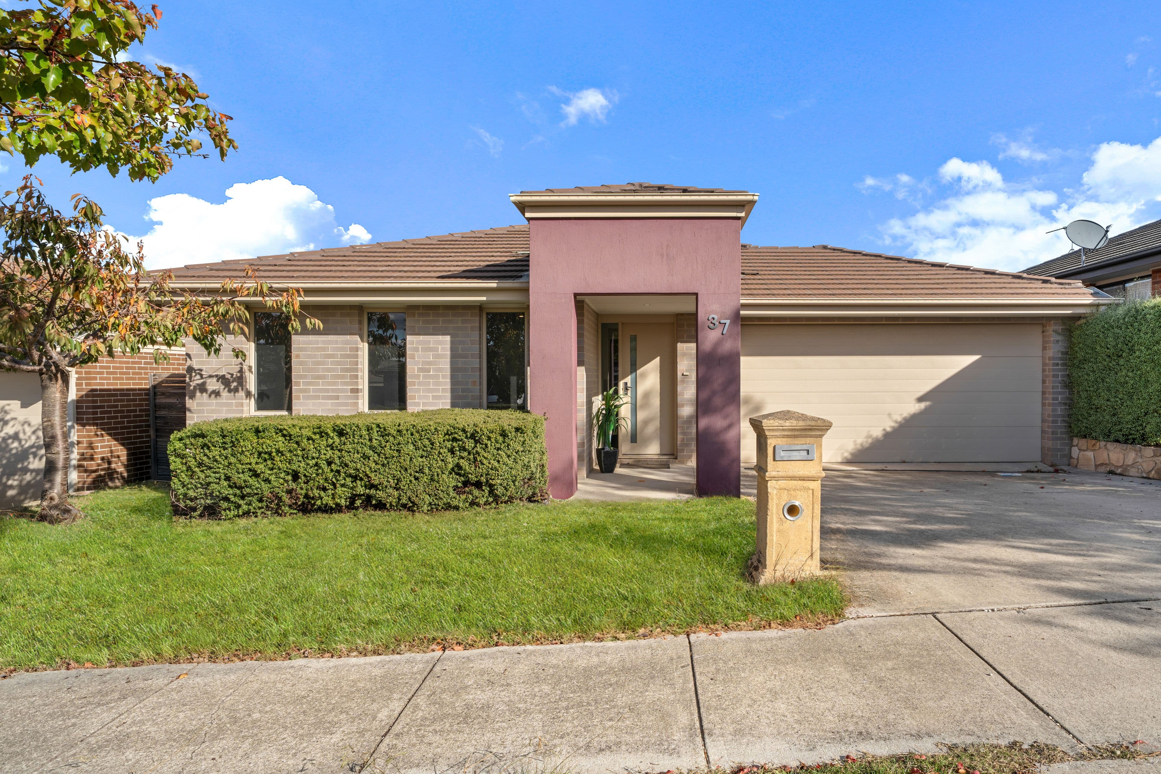 37 Liz O'Neill Street, Casey ACT 2913, Casey - Image 1