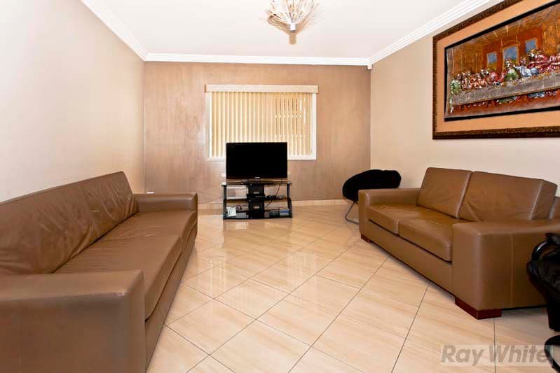 84 Prairievale Road, BOSSLEY PARK NSW 2176, Bossley Park - Thumbnail 2
