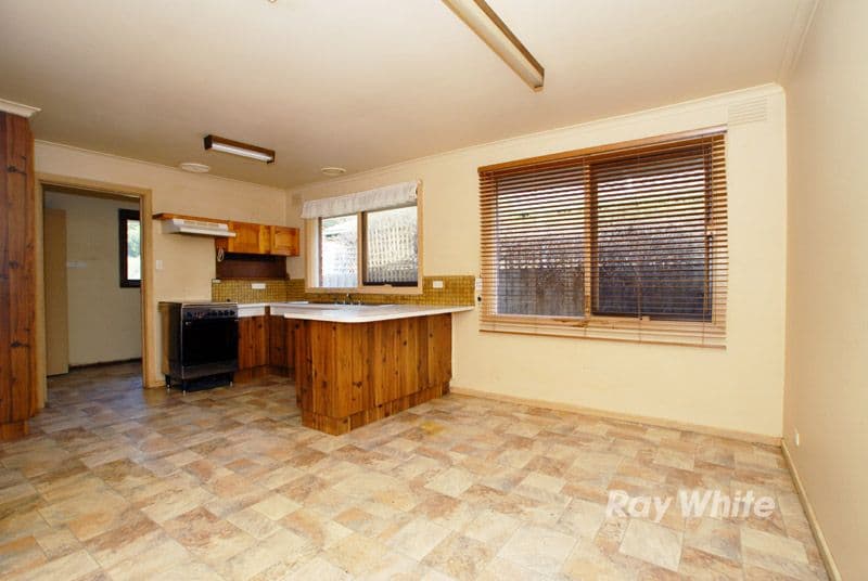 3  Brett Drive, KEYSBOROUGH VIC 3173, Keysborough - Thumbnail 2
