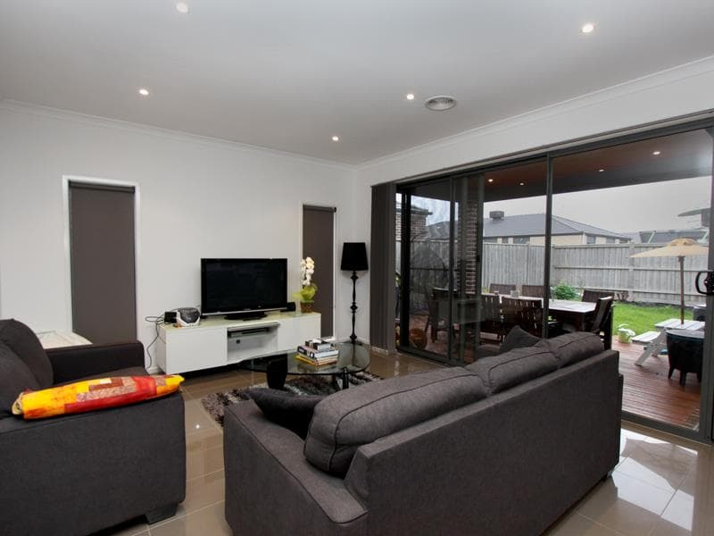 43 Carpentaria Crescent, Point Cook - Thumbnail 3