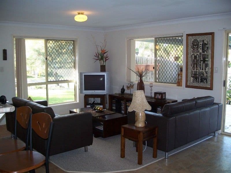 15 Oleander Street, DAISY HILL QLD 4127, Daisy Hill - Thumbnail 2