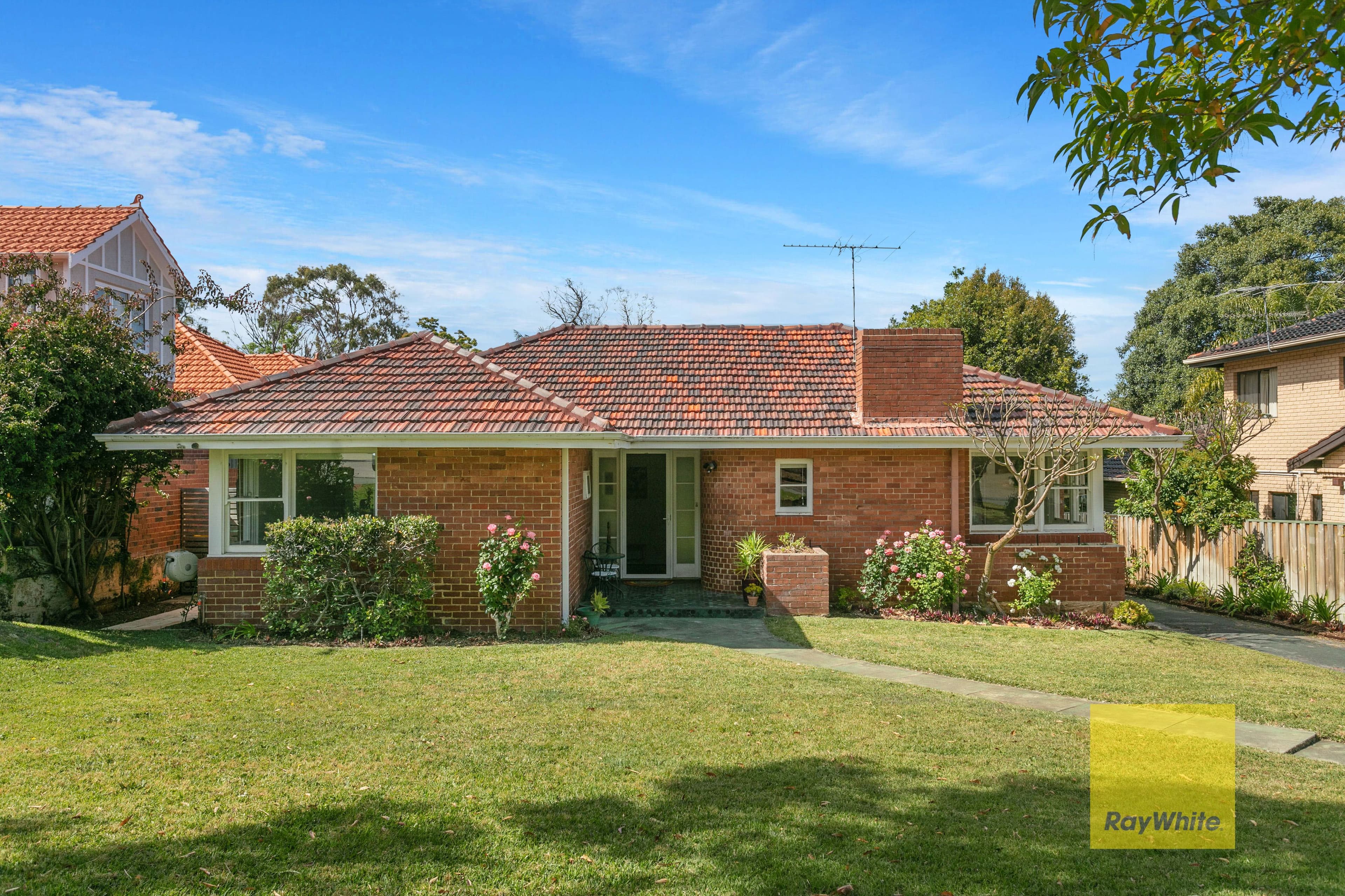 18 Neville Road, Dalkeith WA 6009, Dalkeith - Image 1