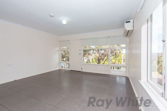 3 / 4 Howard St, Canterbury, Canterbury - Thumbnail 3