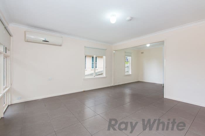 3 / 4 Howard St, Canterbury, Canterbury - Thumbnail 4