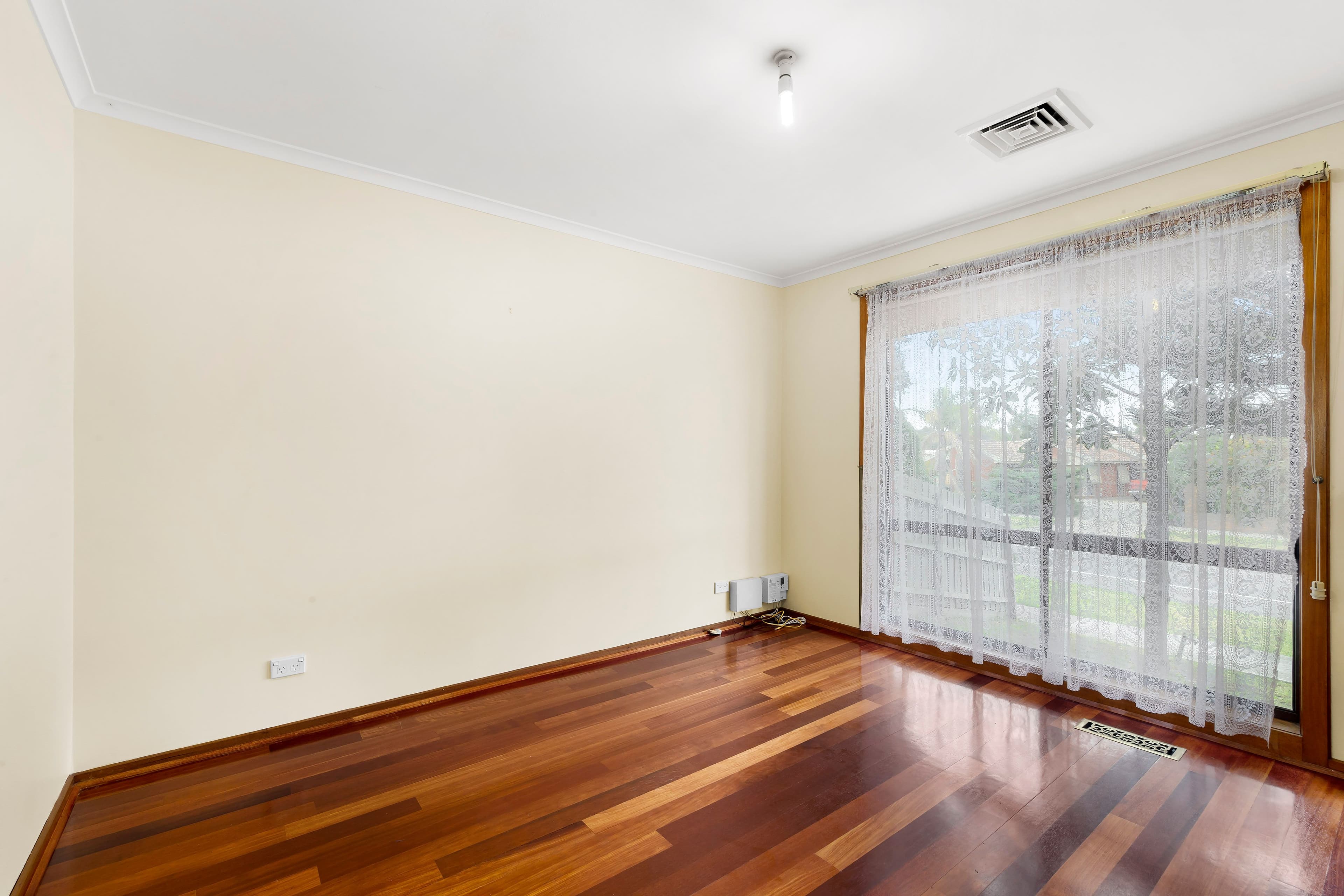 94 Centenary Drive, Mill Park VIC 3082, Mill Park - Thumbnail 4