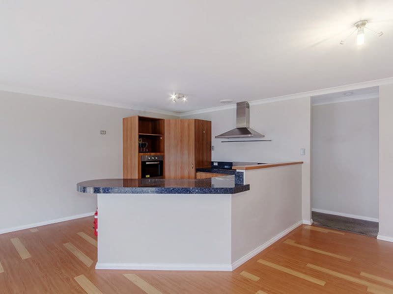 18 Hueston Lookout, Leda WA 6170, Leda - Thumbnail 4