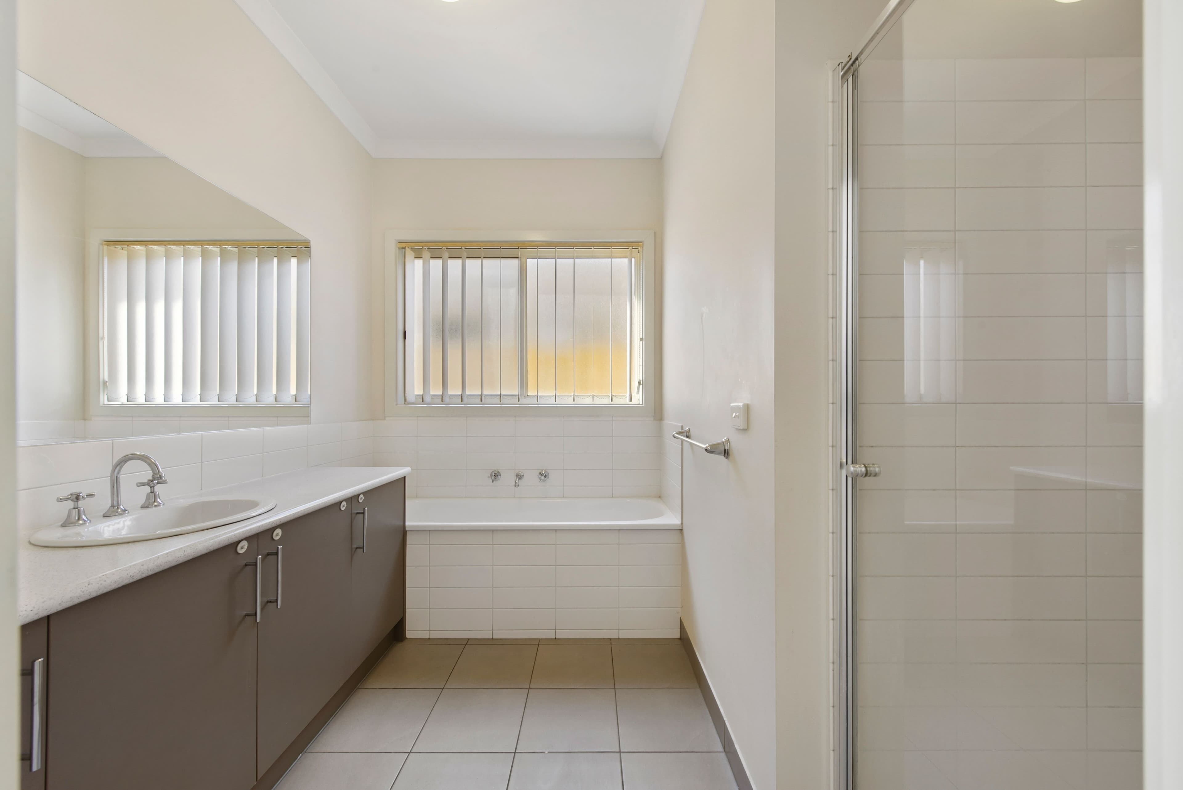 7 Briar Valley Rise, Caroline Springs VIC 3023, Caroline Springs - Thumbnail 5