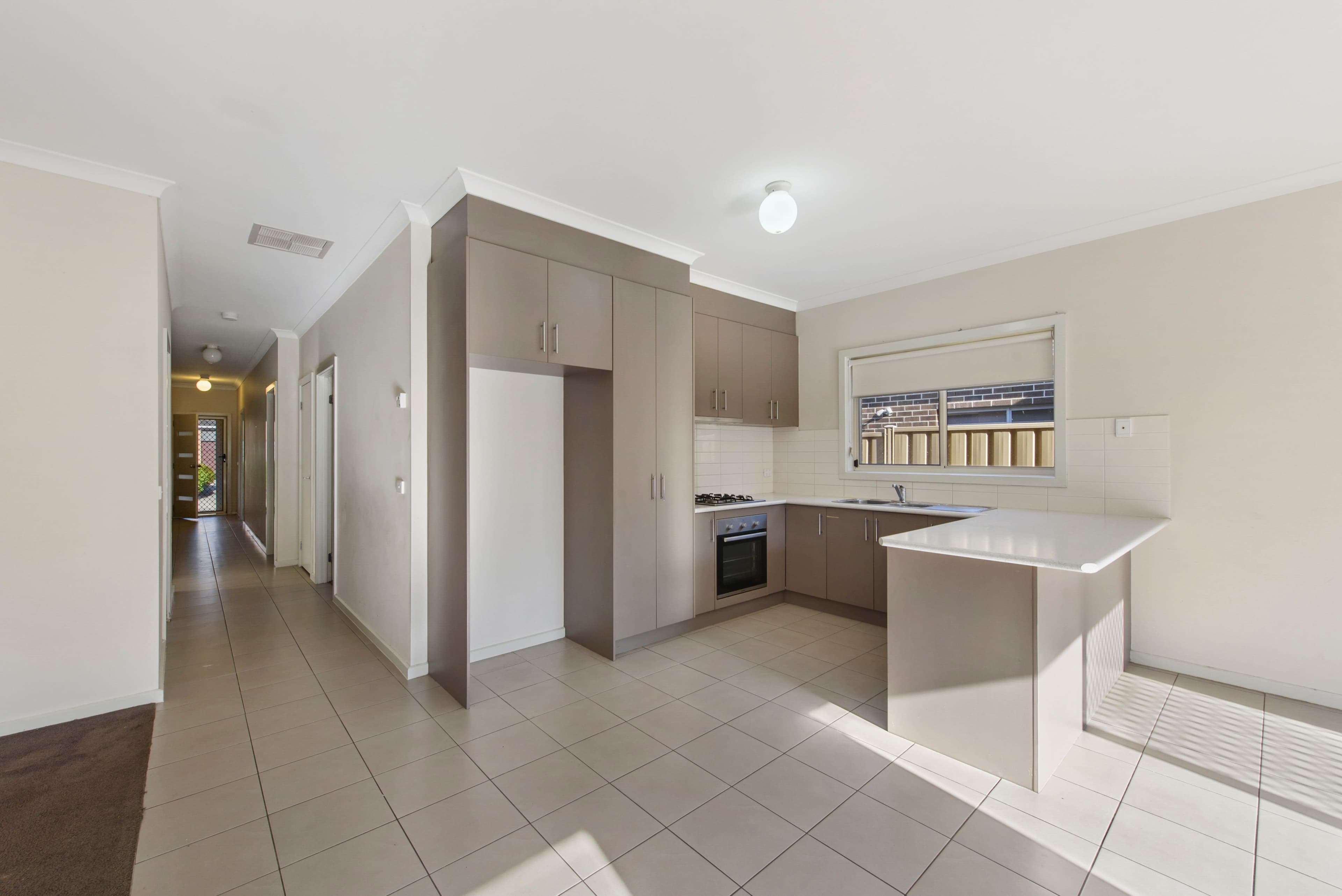 7 Briar Valley Rise, Caroline Springs VIC 3023, Caroline Springs - Thumbnail 8