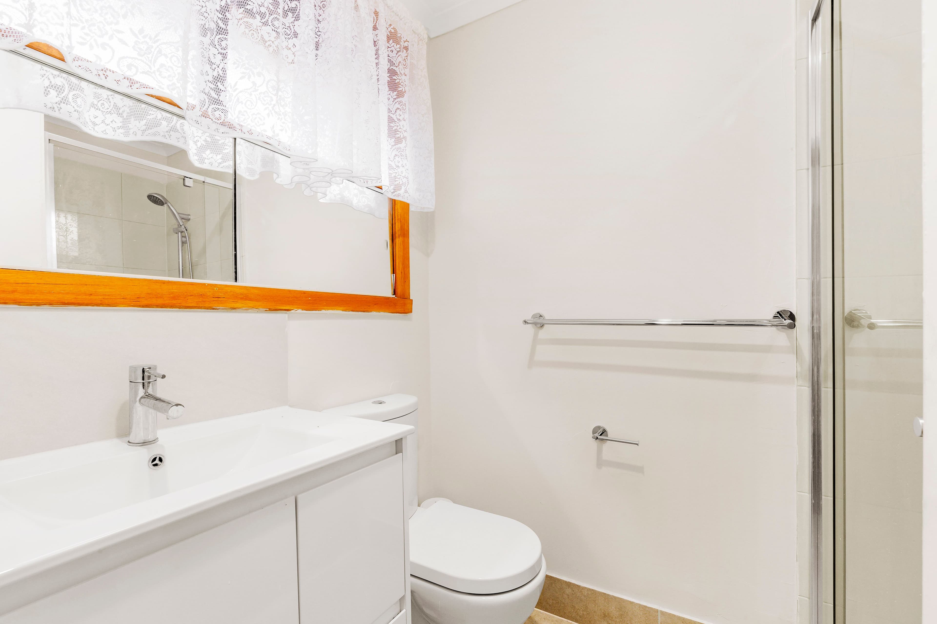30 Strickland Avenue, Mill Park VIC 3082, Mill Park - Thumbnail 6