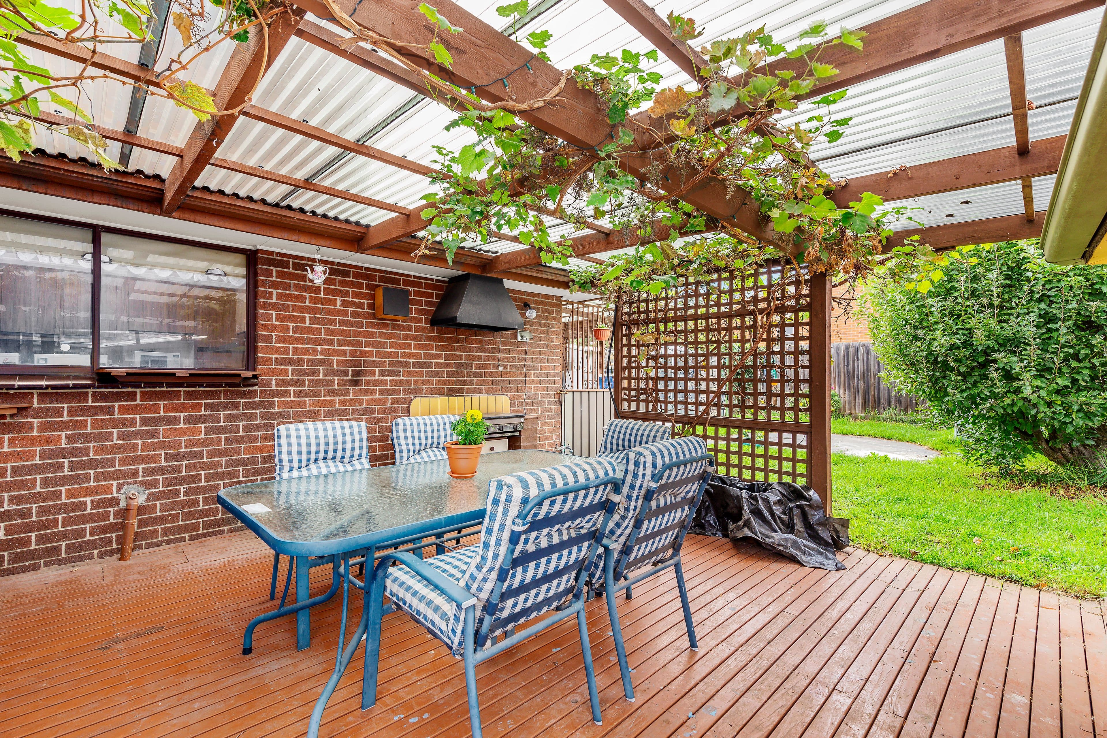 30 Strickland Avenue, Mill Park VIC 3082, Mill Park - Thumbnail 7