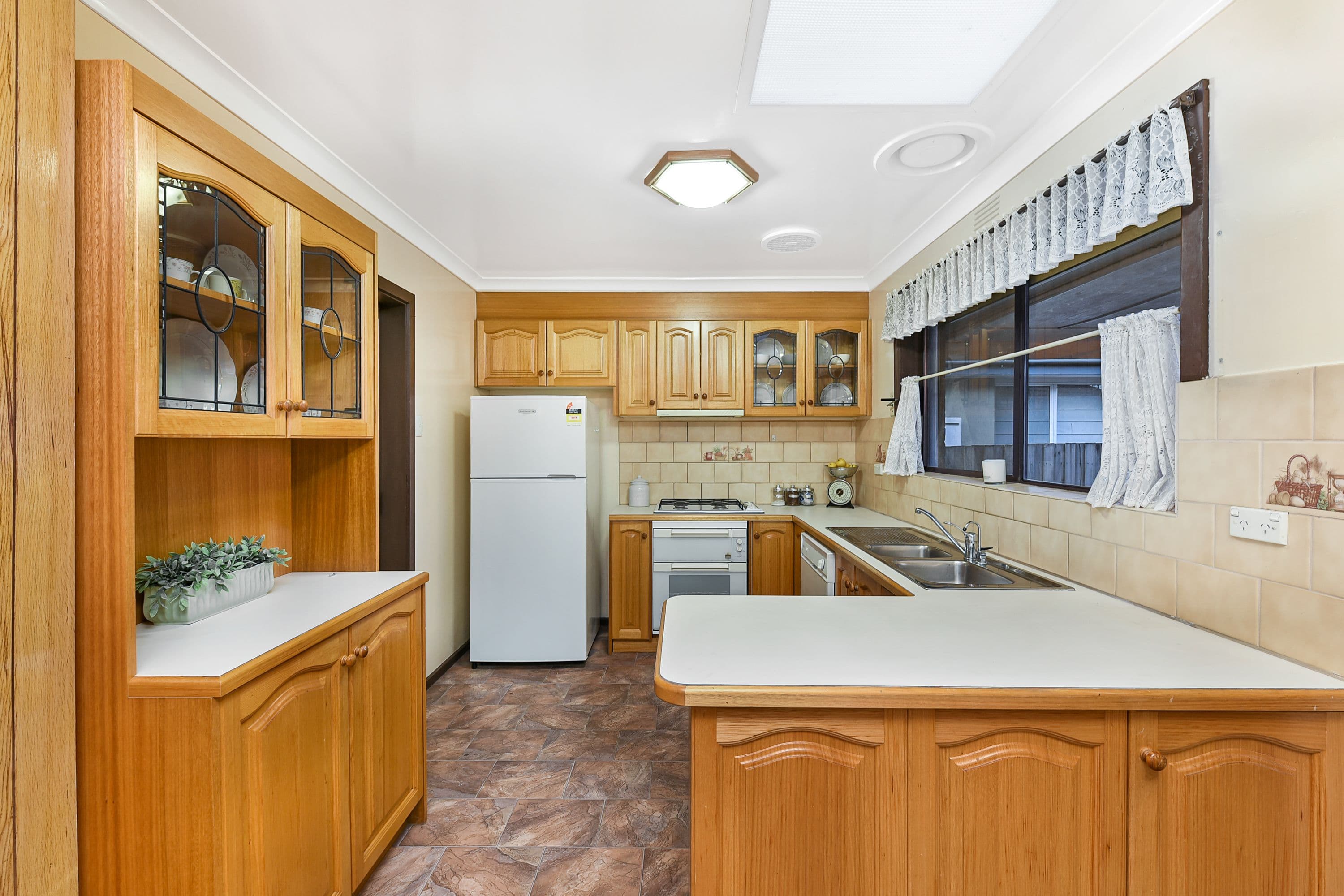 8 Montrose Street, Oakleigh South VIC 3167, Oakleigh South - Thumbnail 5