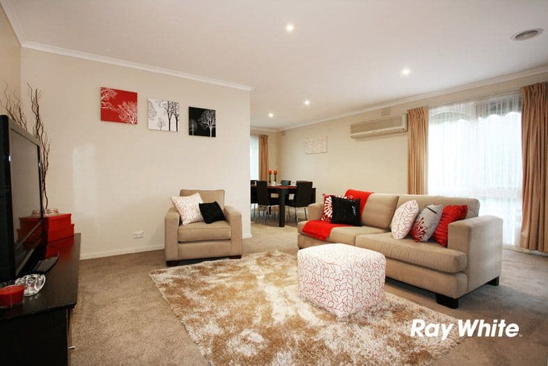 15 Brennan Drive, WANTIRNA SOUTH VIC 3152, Wantirna South - Thumbnail 3