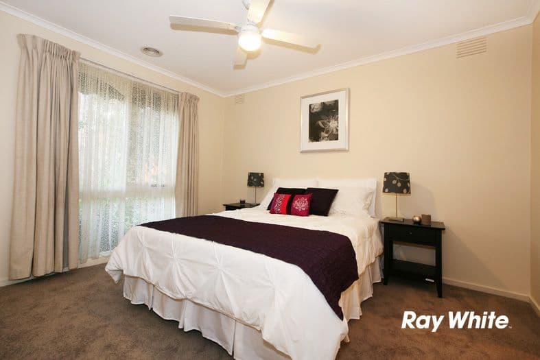 15 Brennan Drive, WANTIRNA SOUTH VIC 3152, Wantirna South - Thumbnail 8