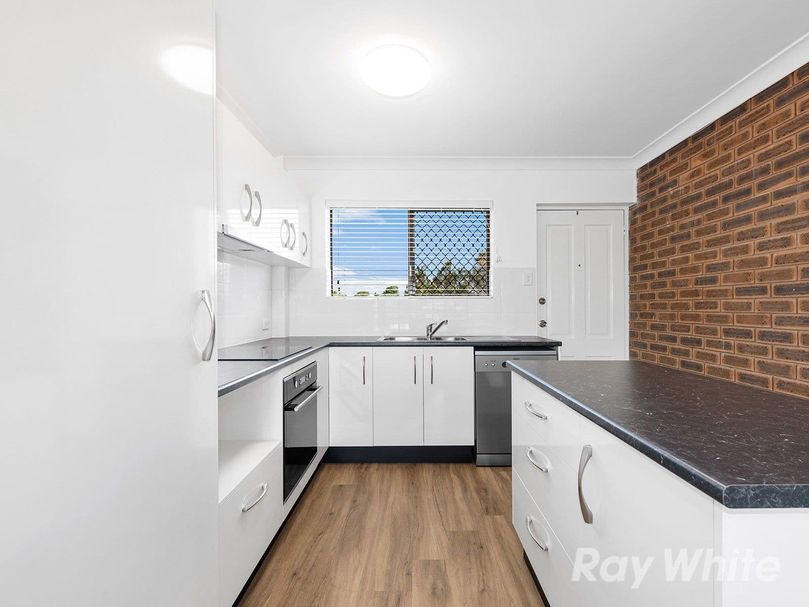 15 Little Jenner Street, Nundah QLD 4012, Nundah - Thumbnail 2
