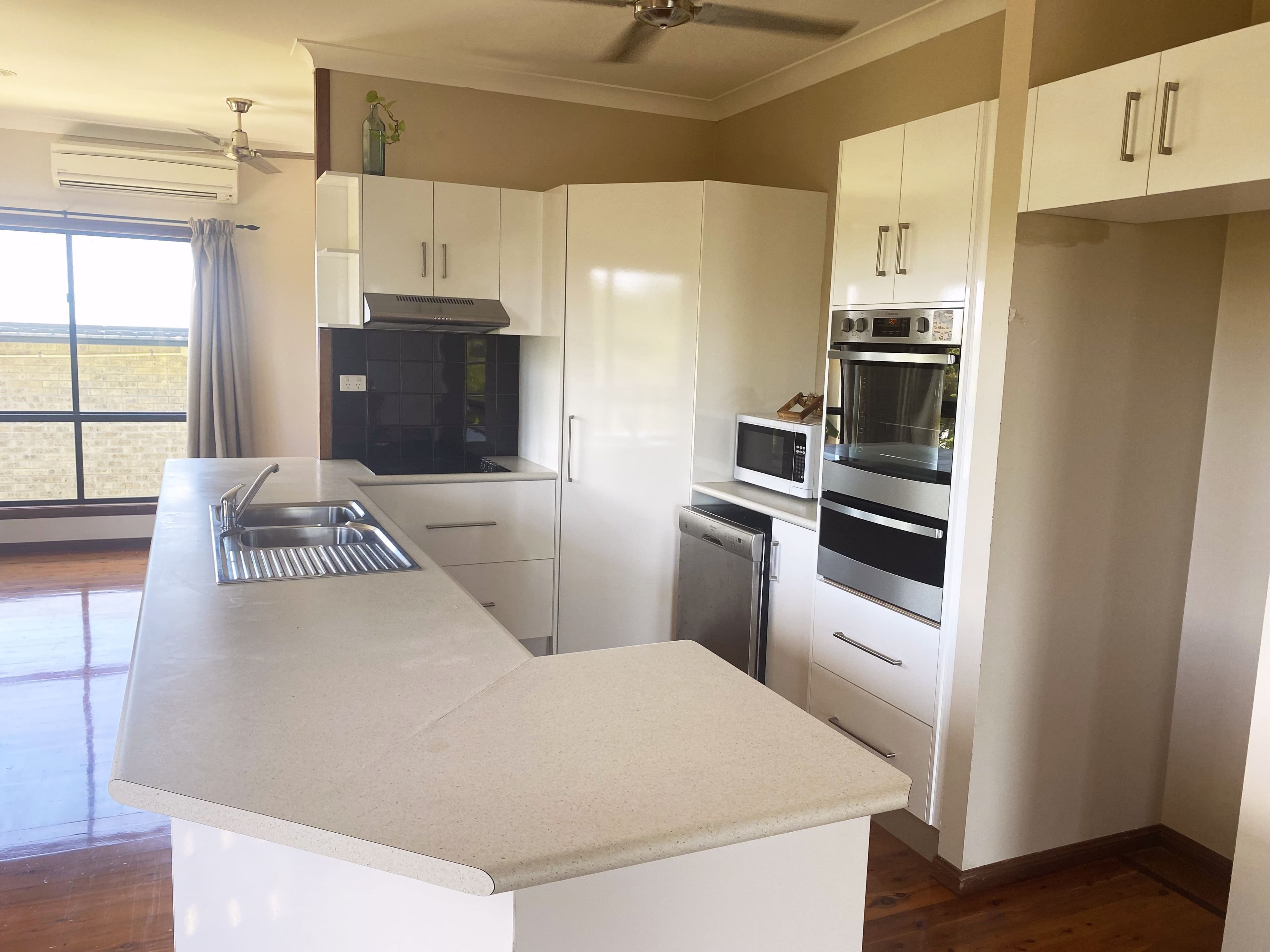 11 DUNKALLI Crescent, Mission Beach QLD 4852, Mission Beach - Thumbnail 6