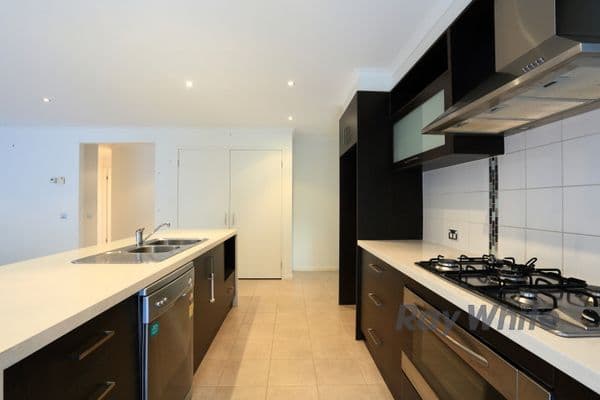 15 Reidel Avenue, PAKENHAM VIC 3810, Pakenham - Thumbnail 3