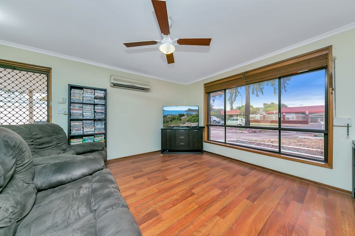9 St Andrews Avenue, Armidale - Thumbnail 2