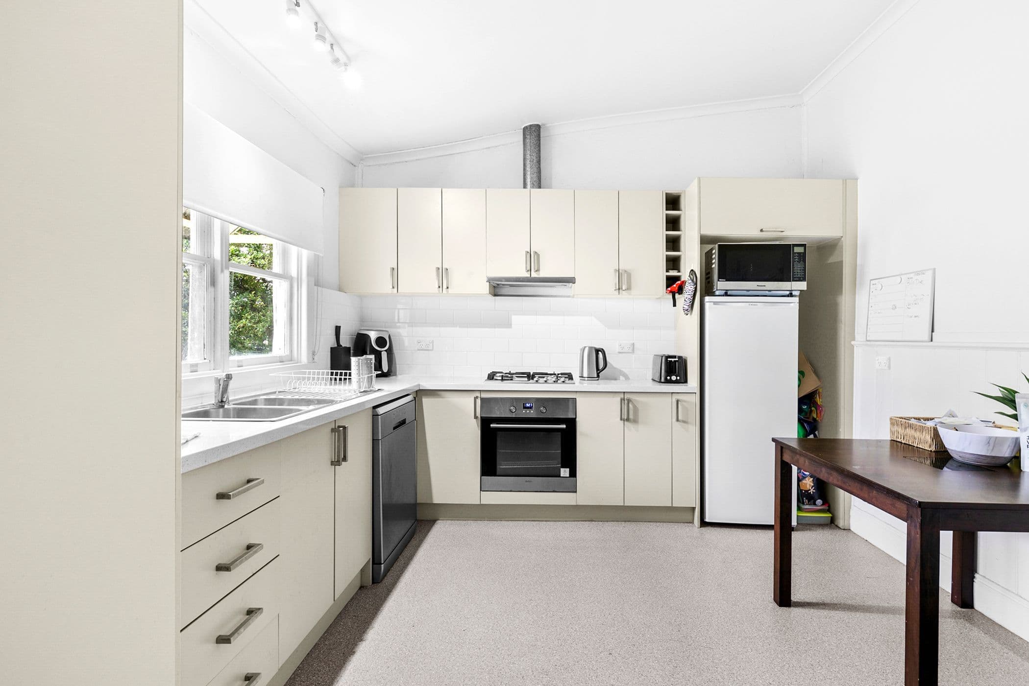 106 Moore Street, Ararat VIC 3377, Ararat - Thumbnail 3