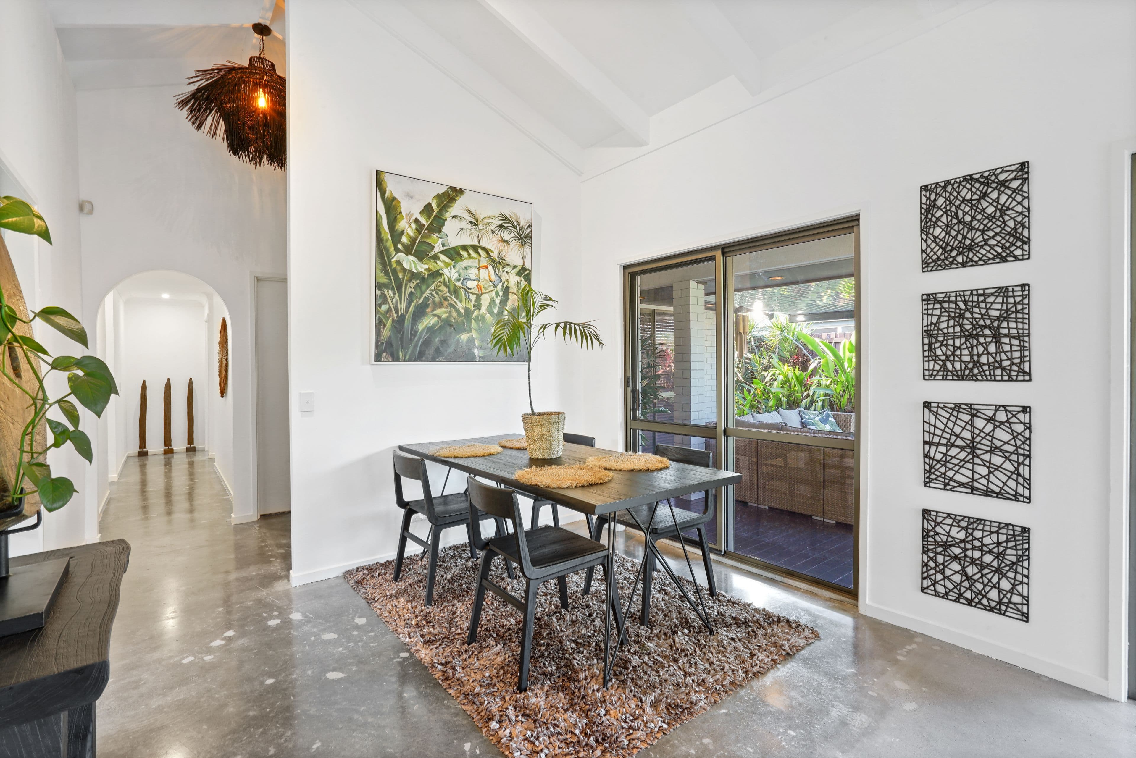 16 Tiwi Street, Sorrento QLD 4217, Sorrento - Thumbnail 7
