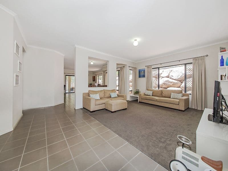 24 Ridgeview Street, Carindale QLD 4152, Carindale - Thumbnail 2
