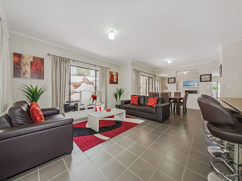 24 Ridgeview Street, Carindale QLD 4152, Carindale - Thumbnail 4