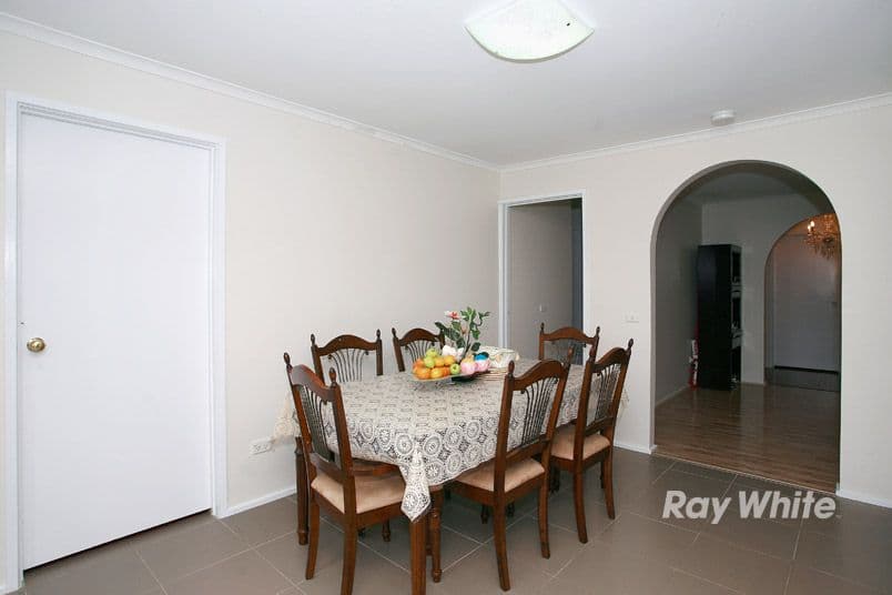 32 Taddor Drive, CRANBOURNE VIC 3977, Cranbourne - Thumbnail 6