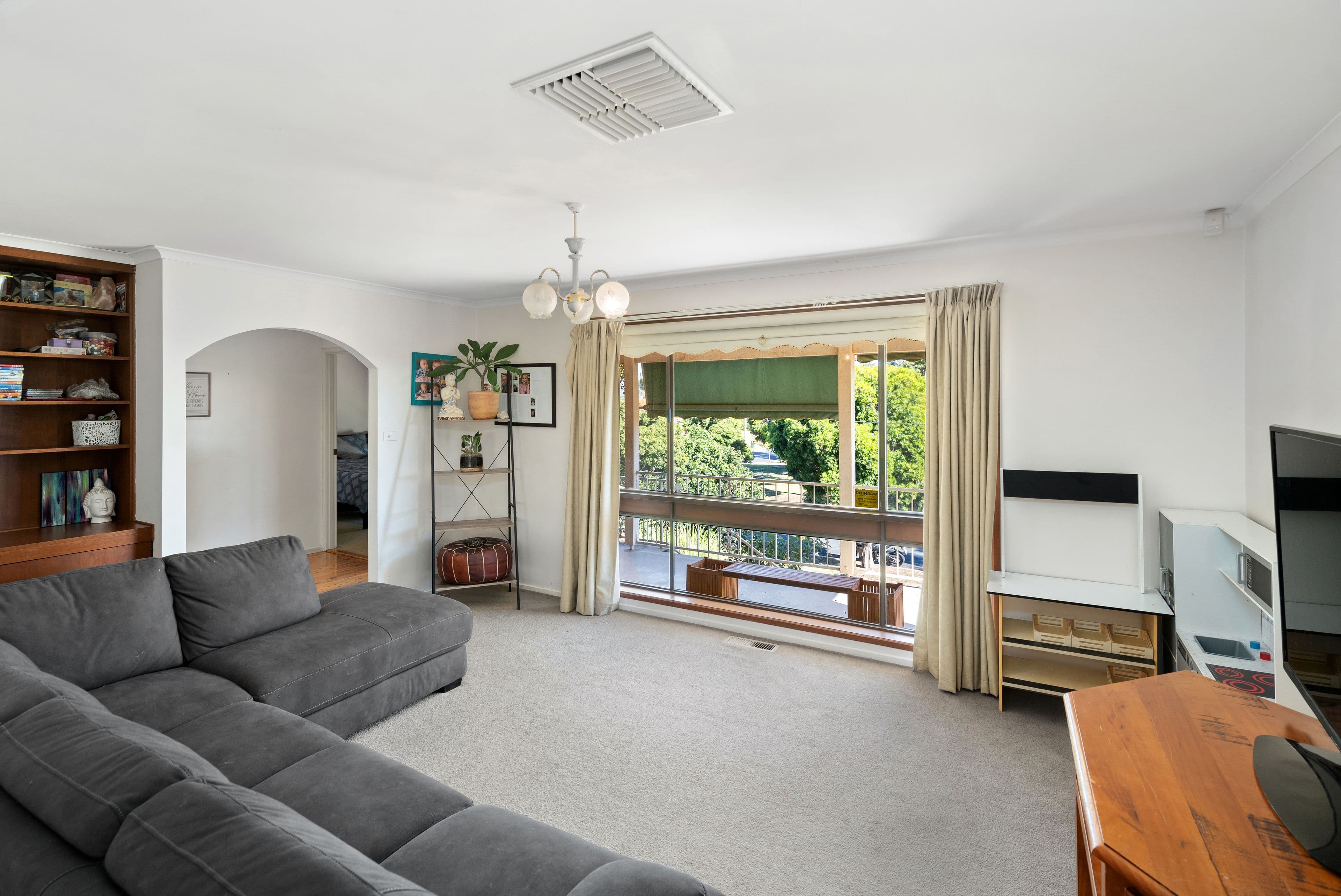 3 Mimosa Drive, Mount Austin NSW 2650, Mount Austin - Thumbnail 4