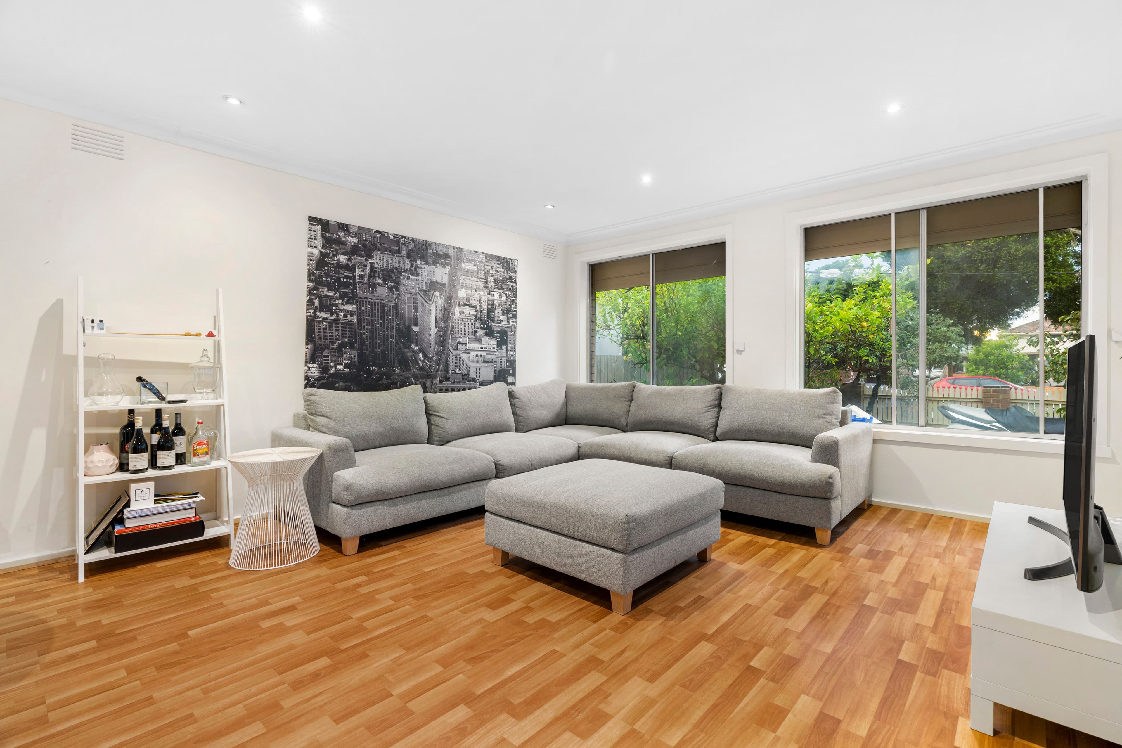 2 Truganini Road, Carnegie VIC 3163, Carnegie - Thumbnail 2