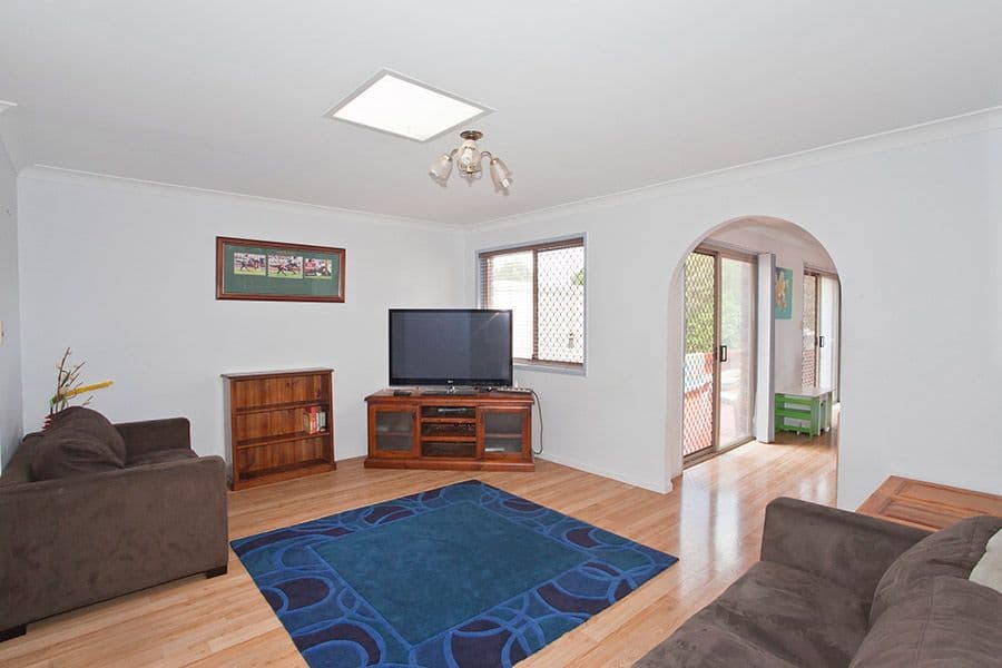 6 Bhutan Court, NEWTOWN QLD 4350, Newtown - Thumbnail 2