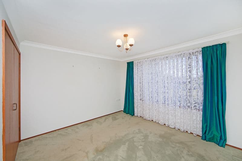 35 Dampier Boulevard, KILLARNEY VALE NSW 2261, Killarney Vale - Thumbnail 4