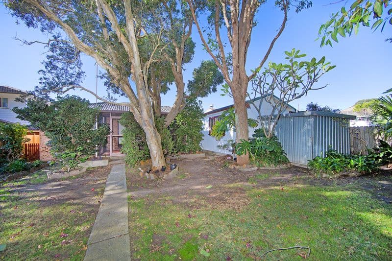 35 Dampier Boulevard, KILLARNEY VALE NSW 2261, Killarney Vale - Thumbnail 8
