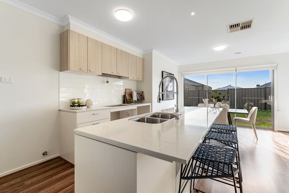 17 Bolwarra Street, Craigieburn VIC 3064, Craigieburn - Thumbnail 4