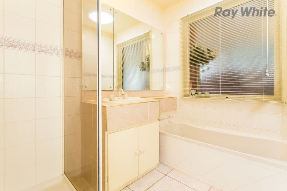 5 Clyno Court, Keilor Downs VIC 3038, Keilor Downs - Thumbnail 5