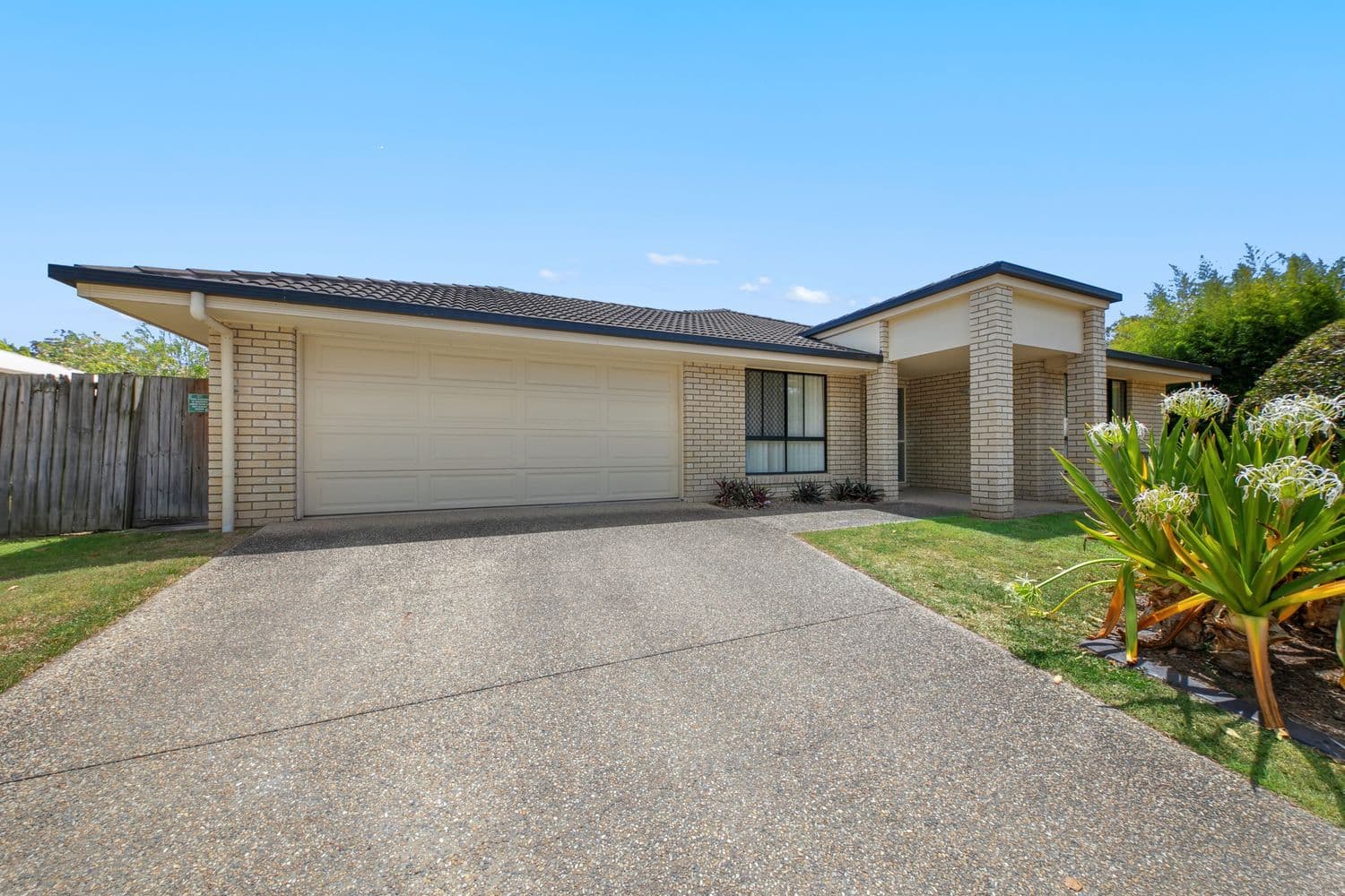 17 Salubris Place, Moggill QLD 4070, Moggill - Image 1