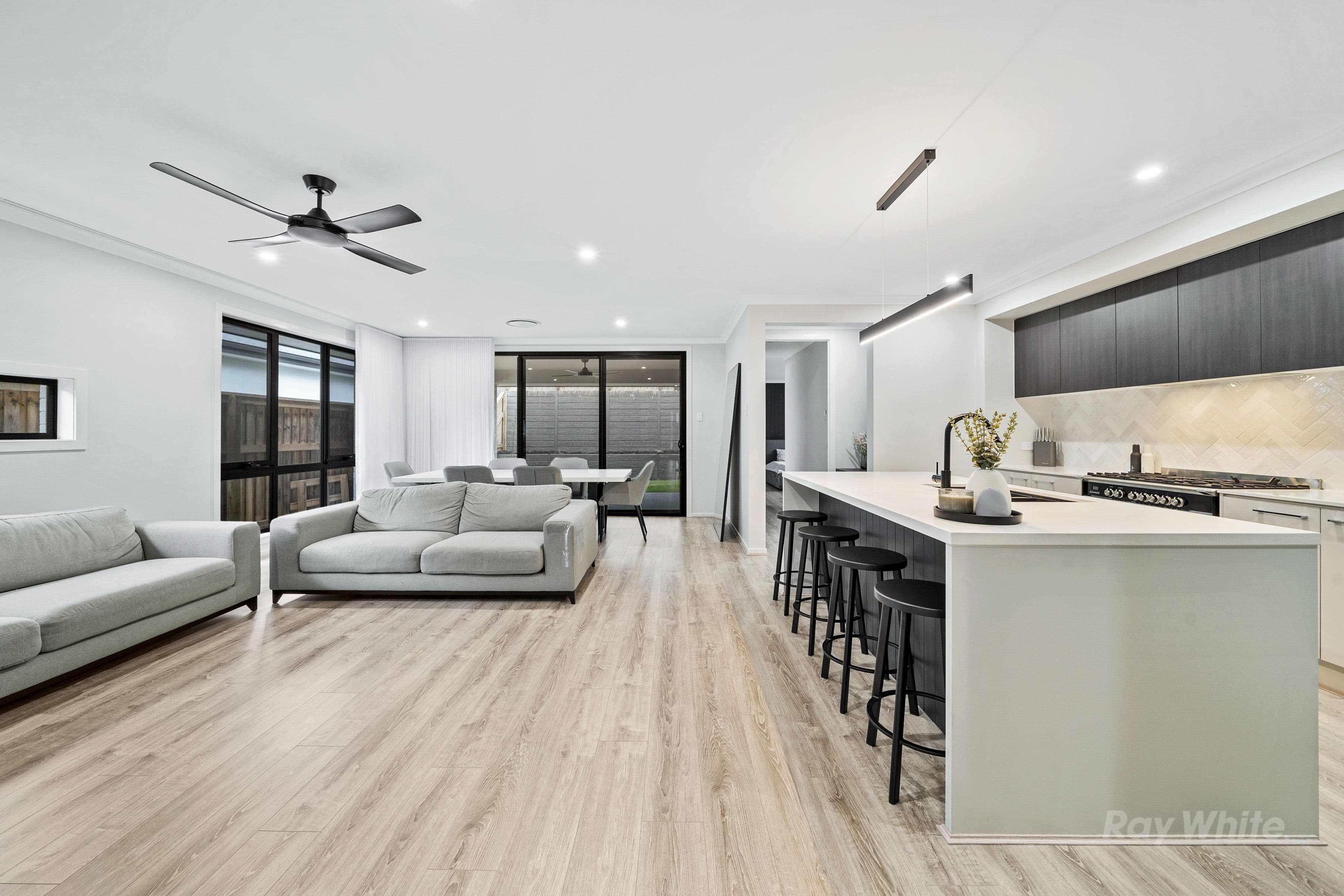 20 Hedge Lane, Greenbank QLD 4124, Greenbank - Thumbnail 3