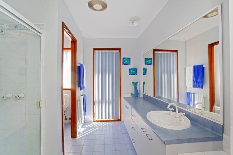 2 Wallis Crescent, CECIL HILLS NSW 2171, Cecil Hills - Thumbnail 7