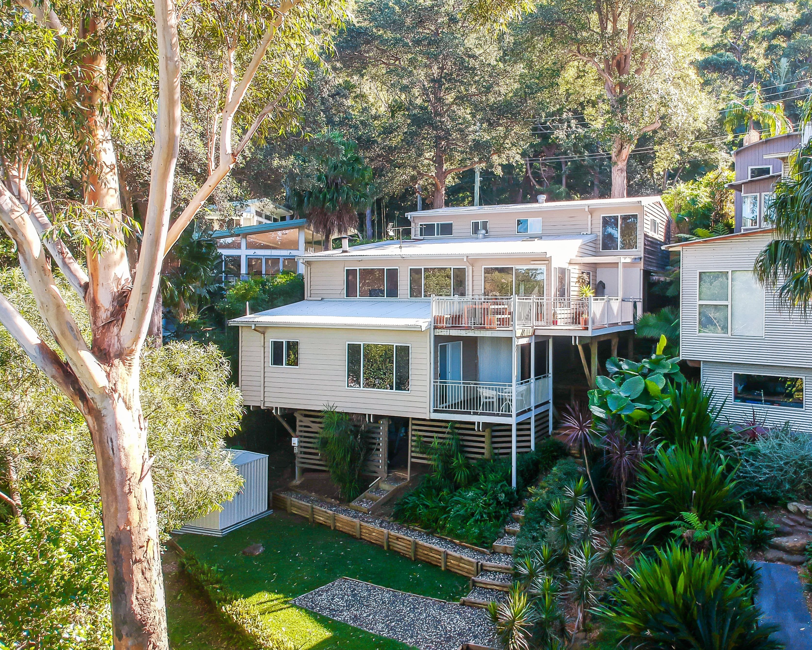 9 Railway Crescent, Stanwell Park NSW 2508, Stanwell Park - Image 1