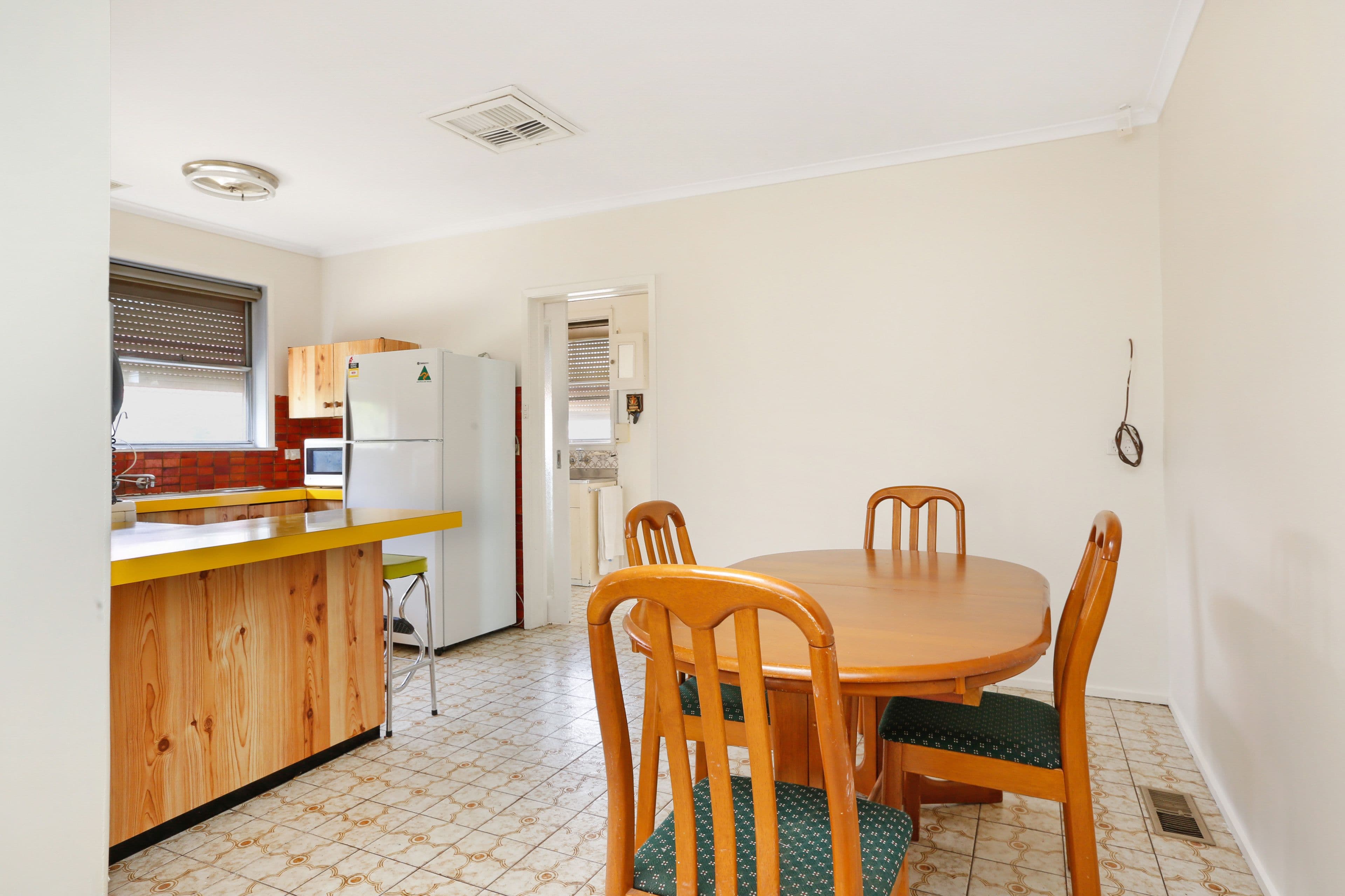 7 Inverloch Crescent, Dallas VIC 3047, Dallas - Thumbnail 7