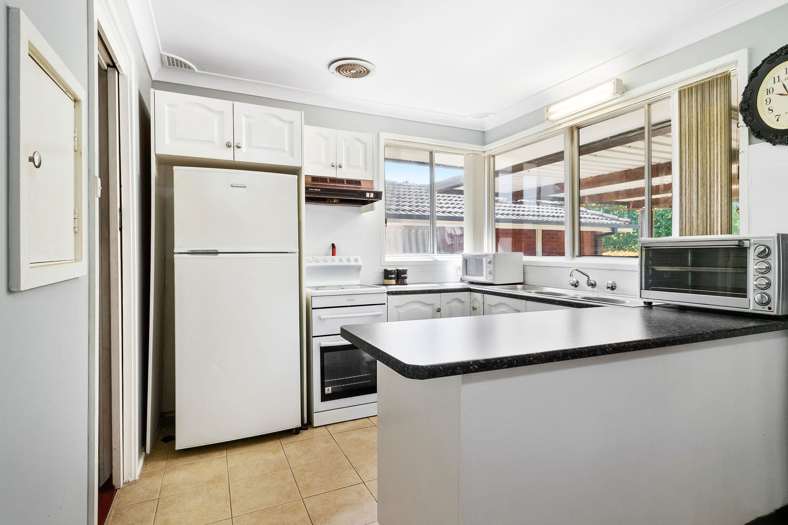 98 Londonderry Road, Hobartville - Thumbnail 4