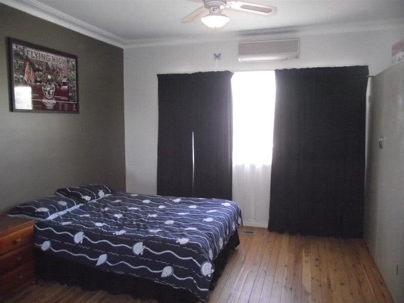14 Pearce Street, PARKES NSW 2870, Parkes - Thumbnail 6