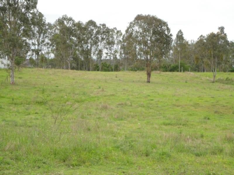 10 Keith Street, BUNDAMBA QLD 4304, Bundamba - Thumbnail 2