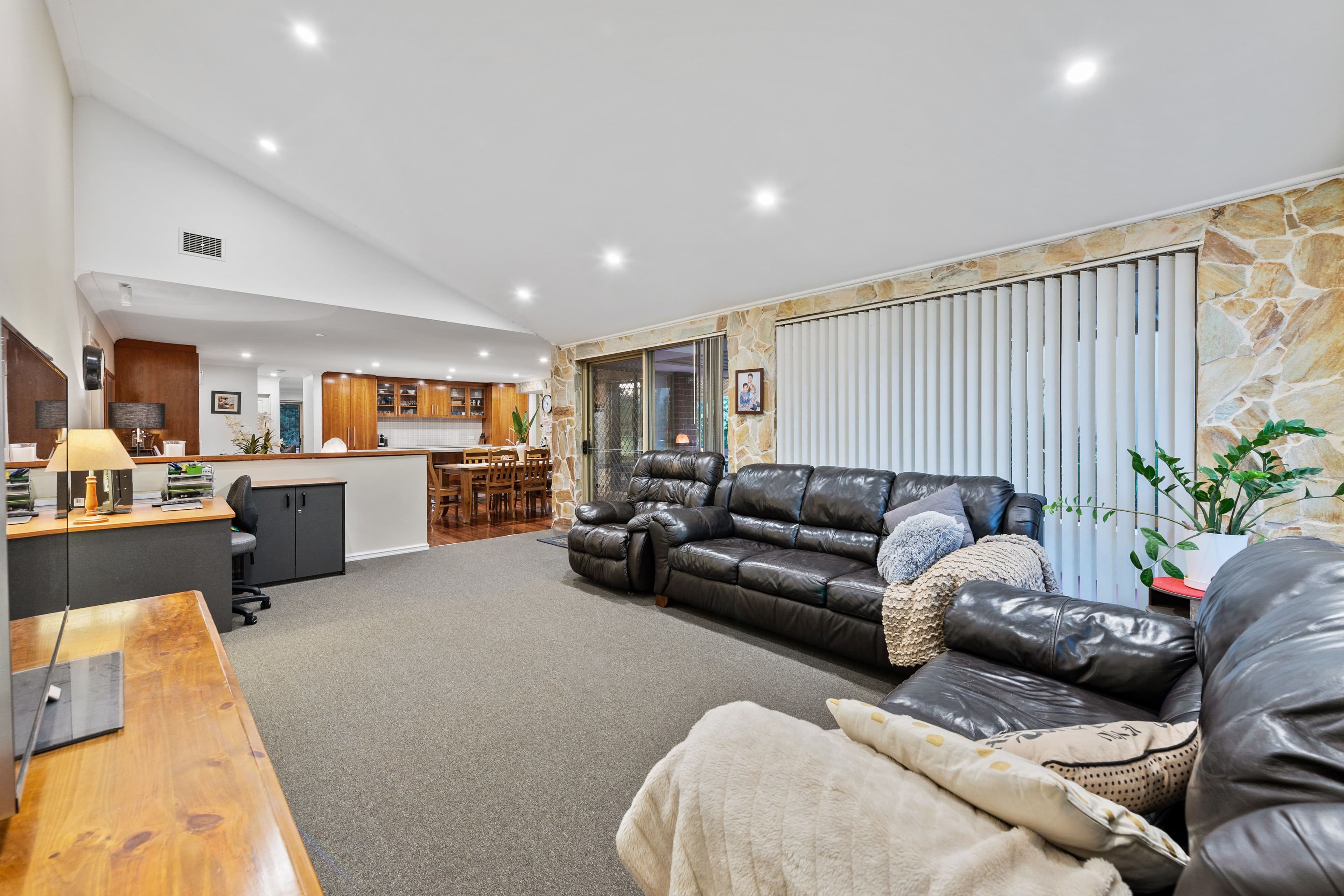 8 Killen Place, Duncraig WA 6023, Duncraig - Thumbnail 4