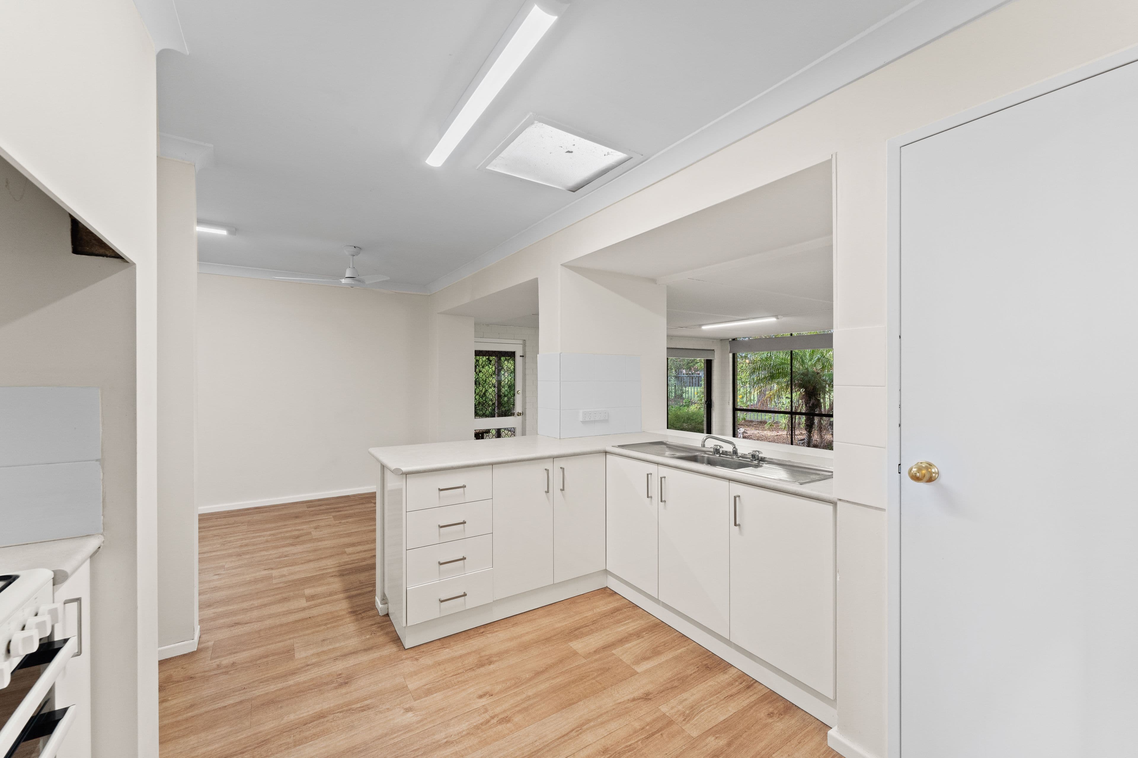 16 Kingallon Court, Rockingham WA 6168, Rockingham - Thumbnail 8