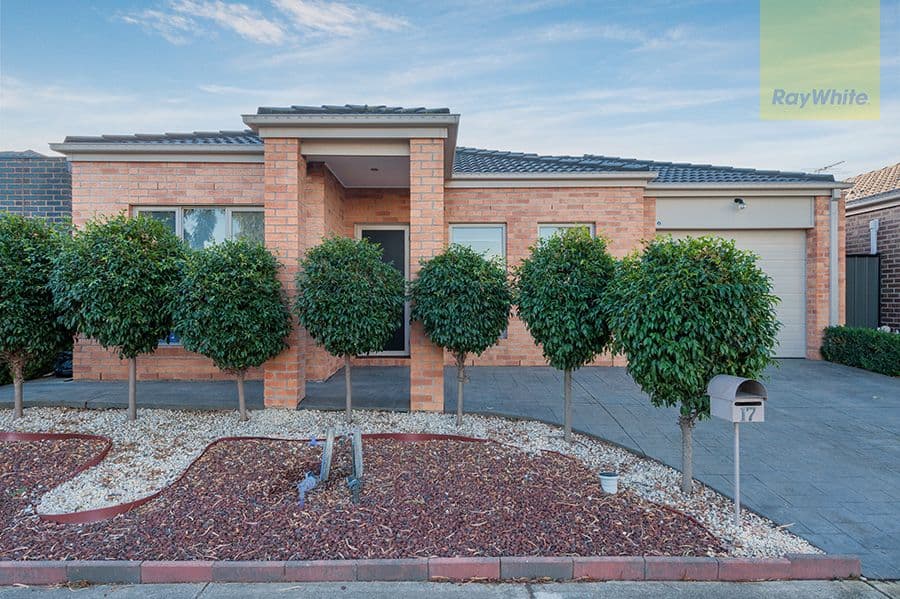 17 Dempster Drive, Craigieburn VIC 3064, Craigieburn - Image 1
