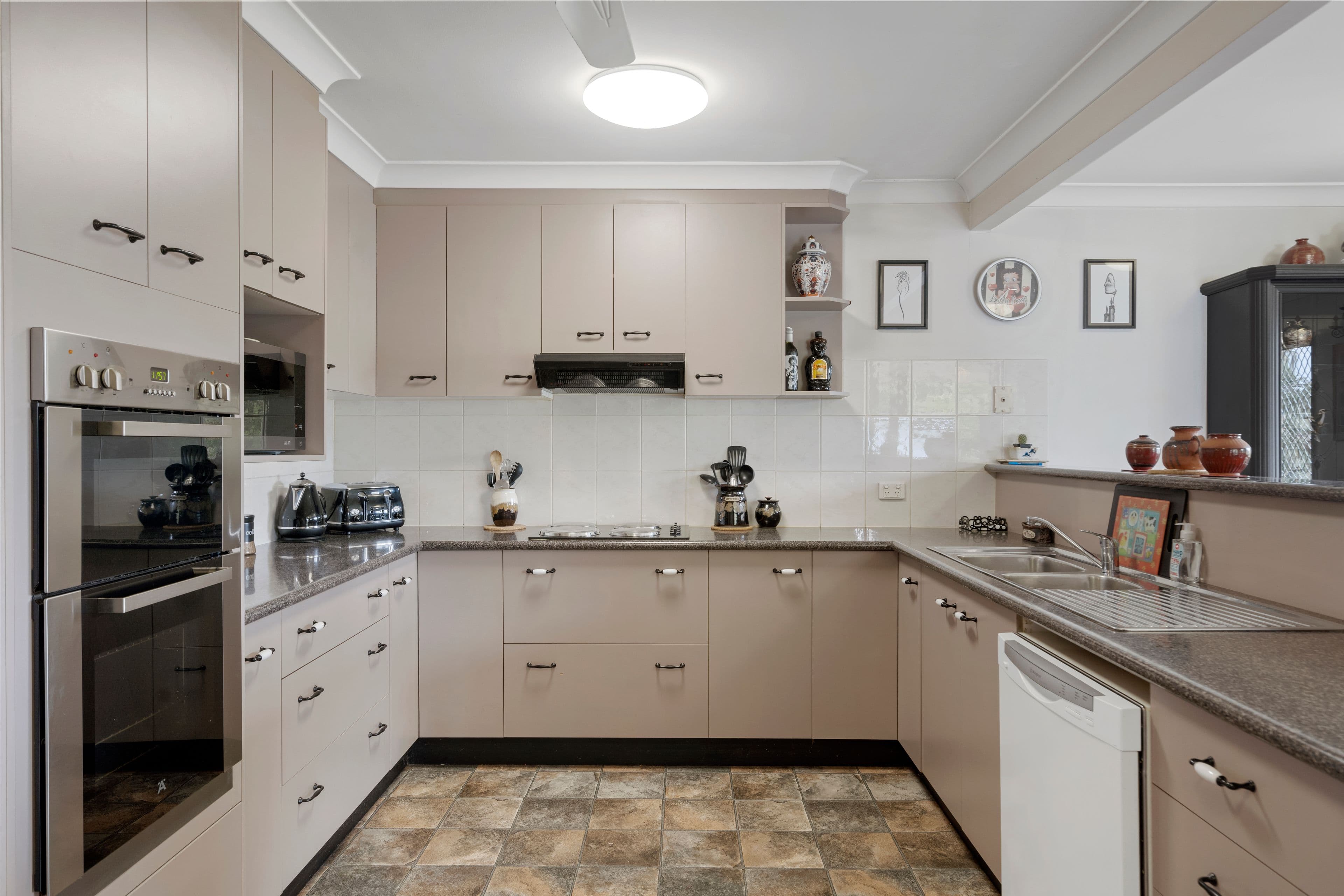 26 Blackwattle Street, Macgregor QLD 4109, Macgregor - Thumbnail 5