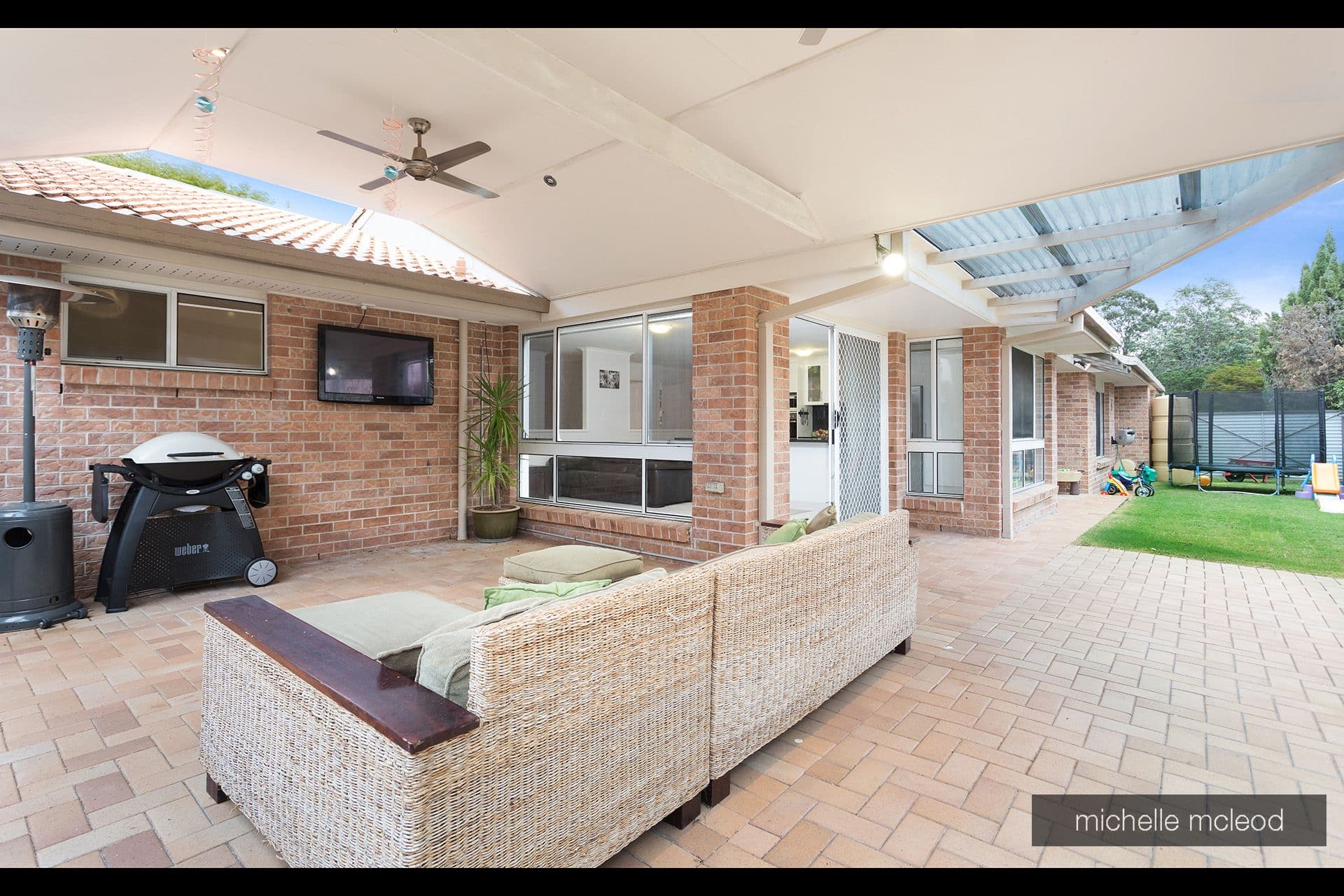 81 Greenford Street, Chapel Hill QLD 4069, Chapel Hill - Thumbnail 4