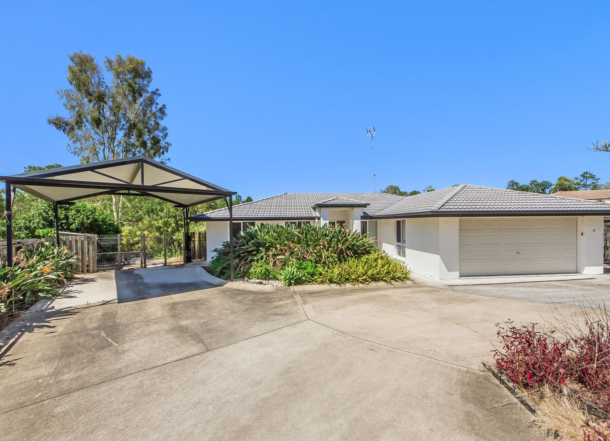 106 Glade Drive, Gaven QLD 4211, Gaven - Thumbnail 4